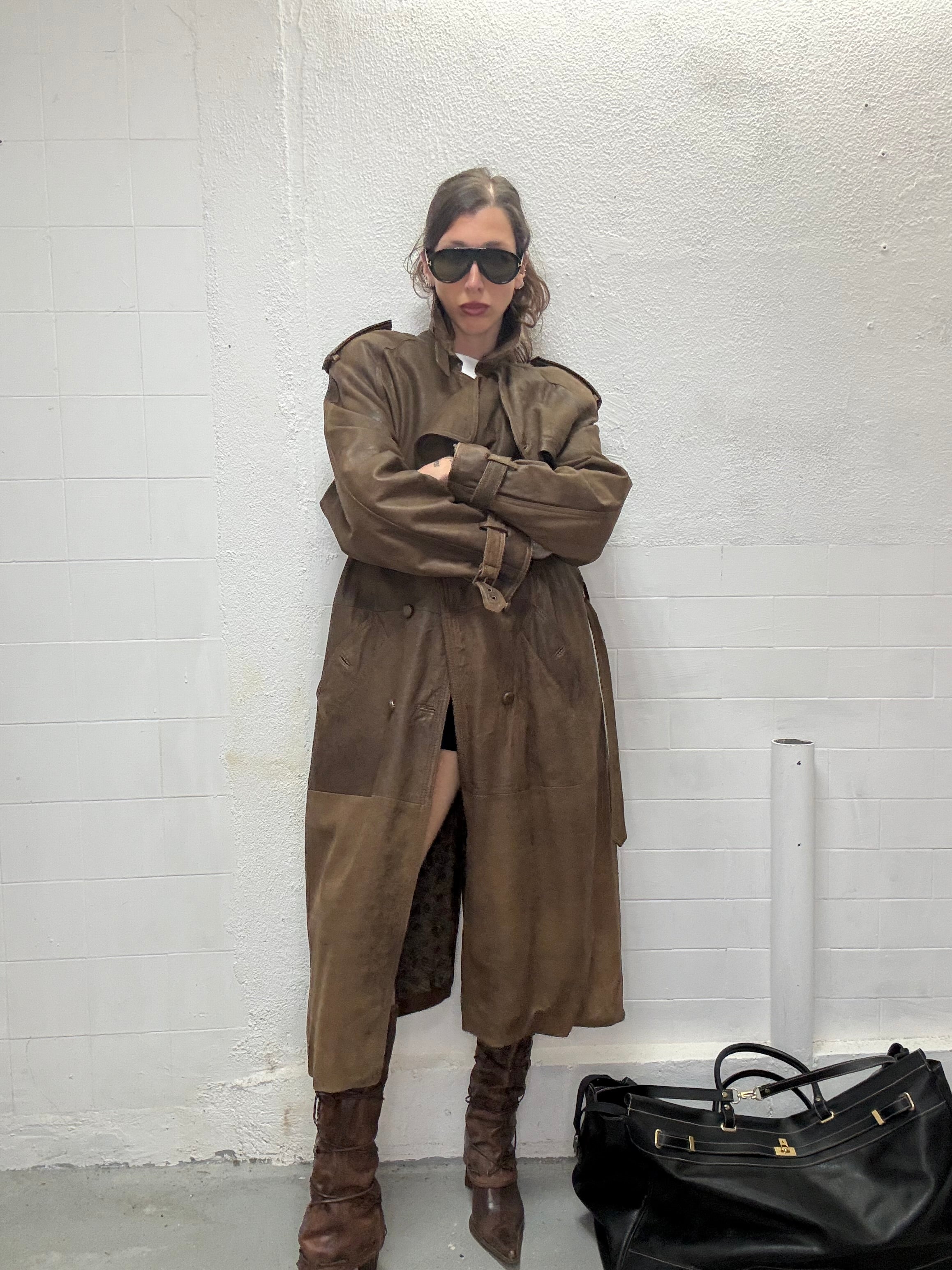 081 SUPER LONG LEATHER TRENCHCOAT
