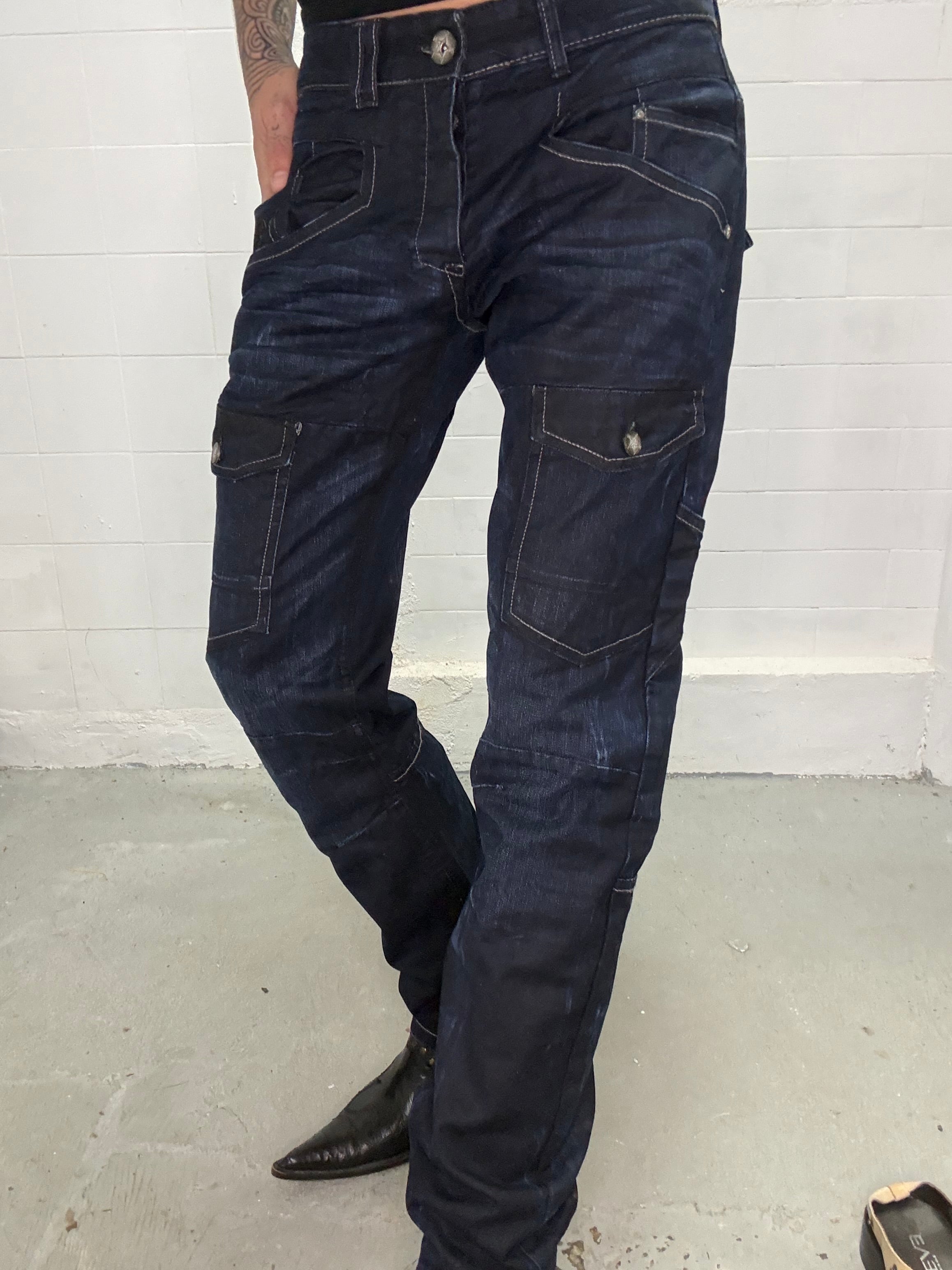 089 UTILITARY DARK JEANS