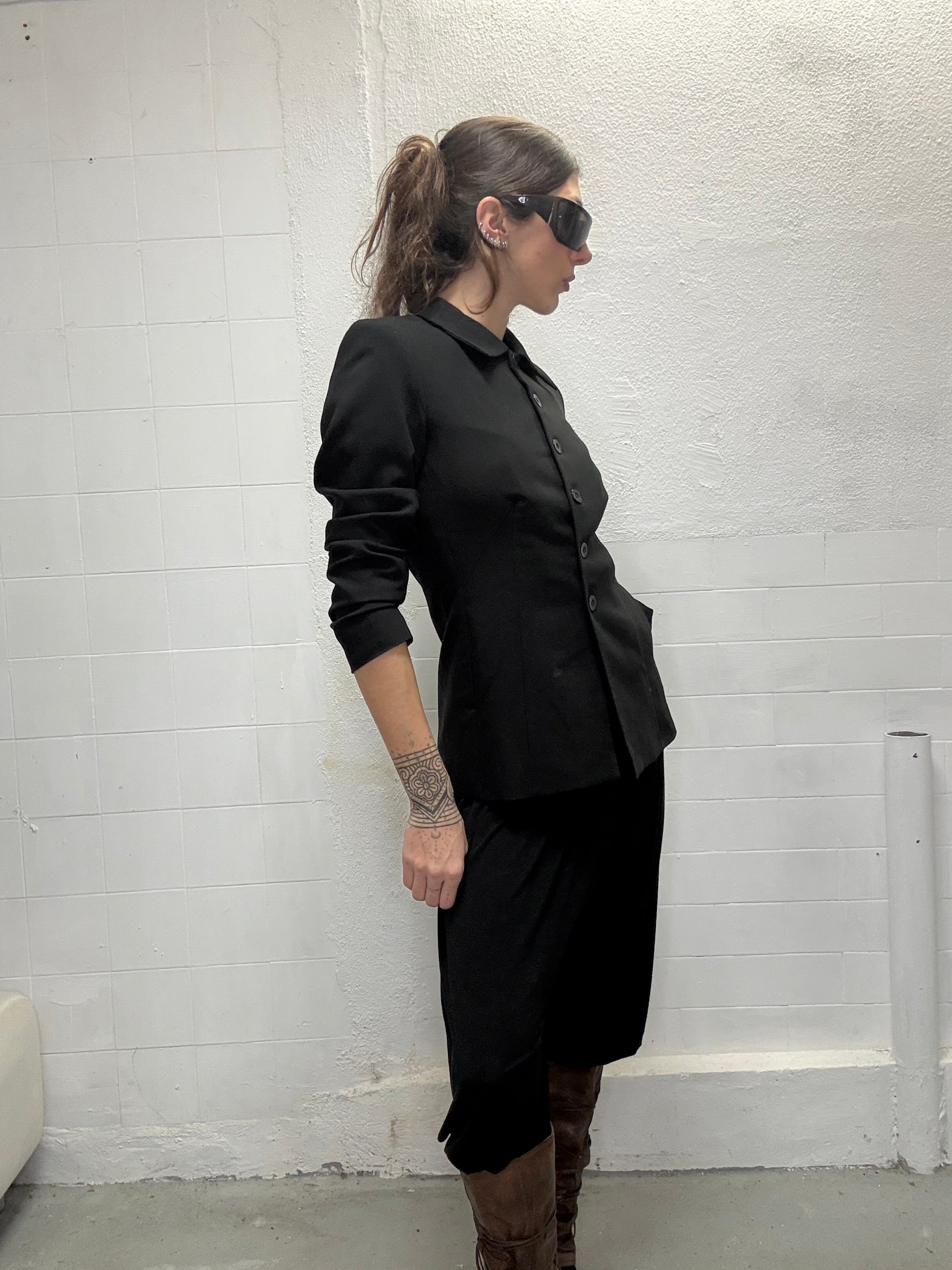 098 BUTTON UP BLACK BLAZER