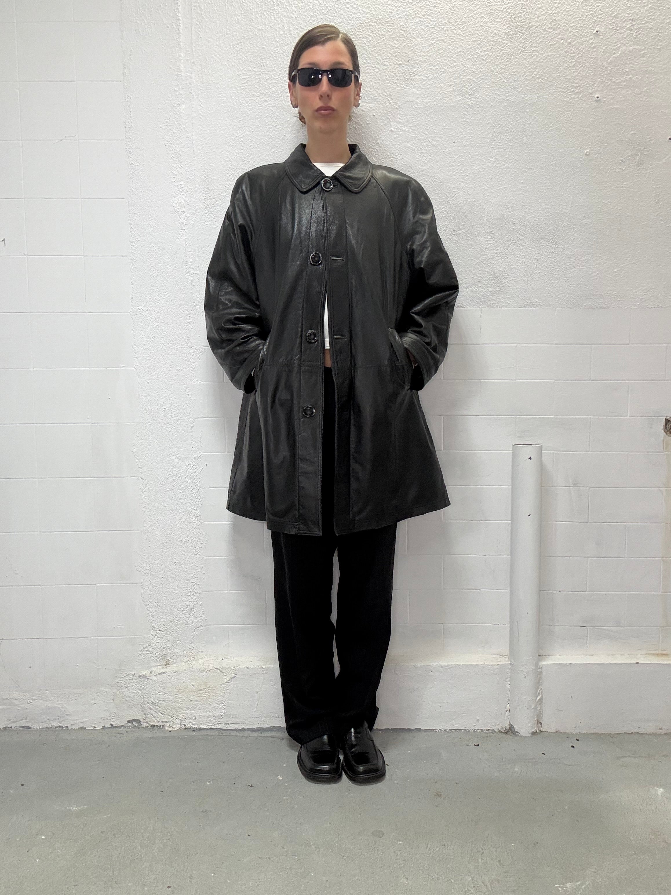Real leather medium length black coat vintage